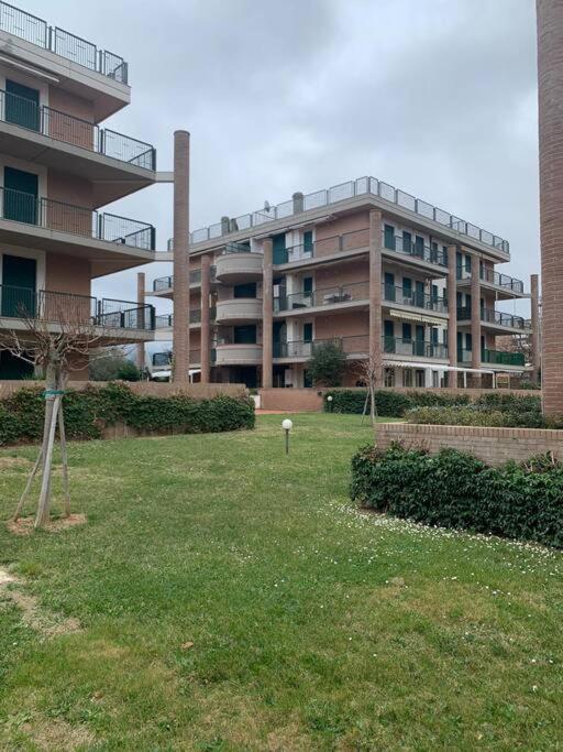 Appartamento Tranquillo Con Patio E Piscina La Caduta Esterno foto
